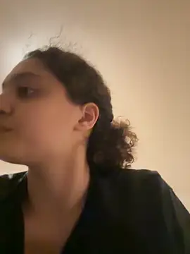 Snapshot of DreamThickCouple chatting on October 2025 09:33:01 PM DreamThickCouple online show from October 2025 09:33:01 PM