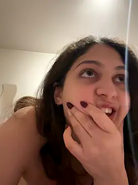 Snapshot of DreamThickCouple chatting on November 2025 10:11:02 PM DreamThickCouple online show from November 2025 10:11:02 PM