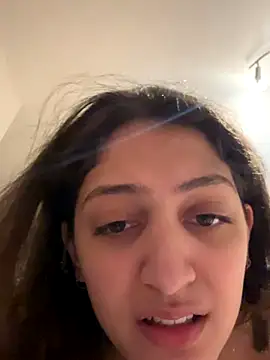 Snapshot of DreamThickCouple chatting on November 2025 10:45:02 PM DreamThickCouple online show from November 2025 10:45:02 PM