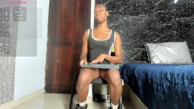 Snapshot of Kristel_05 chatting on October 2025 12:09:01 PM Kristel 05 online show from October 2025 12:09:01 PM