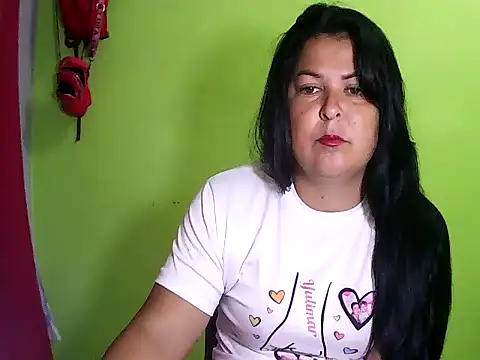 anapaulaa online show from December 2025 03:01:02 AM