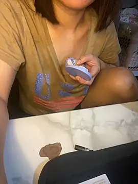 QuinRheana online show from November 2025 06:40:01 PM