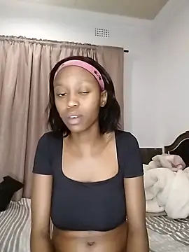 LonelyQueenxx25 online show from September 2025 04:34:02 PM