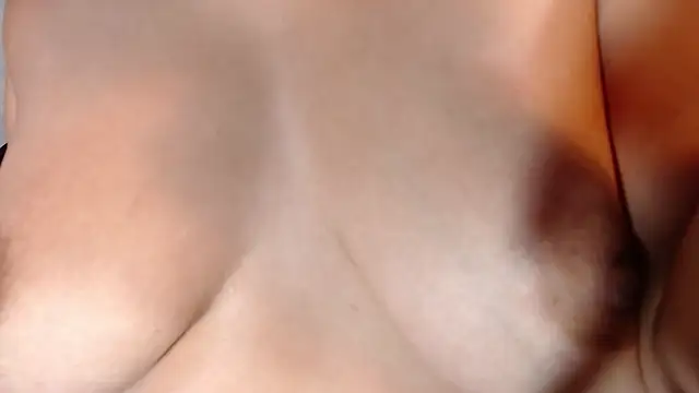 Snapshot of Naomi_Blomm chatting on October 2025 07:33:02 PM Naomi Blomm online show from October 2025 07:33:02 PM