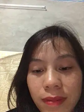 Snapshot of QuingLin chatting on October 2025 10:37:01 PM QuingLin online show from October 2025 10:37:01 PM