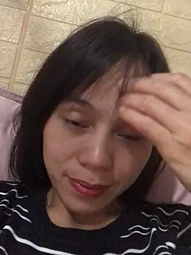 Snapshot of QuingLin chatting on October 2025 01:57:02 PM QuingLin online show from October 2025 01:57:02 PM