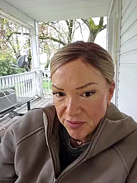 Sugarloveless online show from April 2026 10:12:01 PM