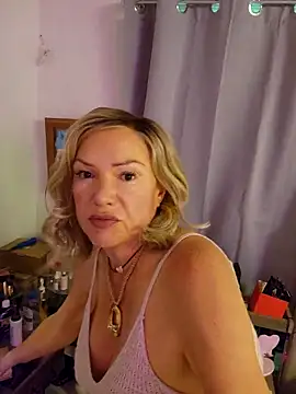 Sugarloveless online show from May 2026 06:46:01 PM