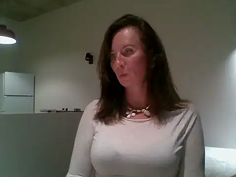 ALICAINWONDERLAND online show from October 2025 04:05:02 PM