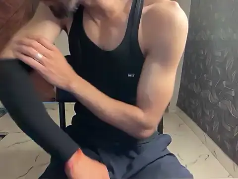 coupleyug online show from March 2026 06:30:01 AM