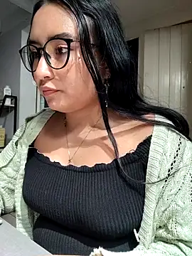 Snapshot of Venus_Rivers chatting on November 2025 01:15:01 AM Venus Rivers online show from November 2025 01:15:01 AM