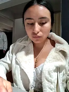 Snapshot of Venus_Rivers chatting on November 2025 01:00:02 PM Venus Rivers online show from November 2025 01:00:02 PM