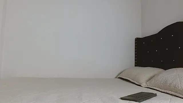 SamyRoss online show from September 2025 02:37:02 AM