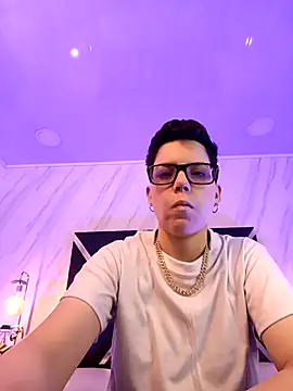 SpencerMontgomery online show from December 2025 07:53:02 PM