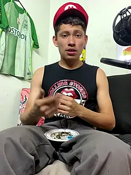 Snapshot of elfernh chatting on September 2025 05:29:02 PM elfernh online show from September 2025 05:29:02 PM