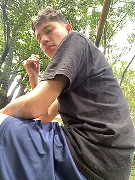 Snapshot of elfernh chatting on October 2025 06:05:02 PM elfernh online show from October 2025 06:05:02 PM