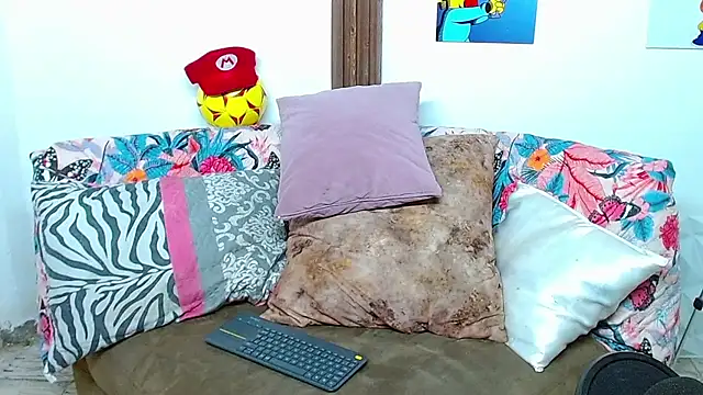 Snapshot of elfernh chatting on October 2025 05:43:02 AM elfernh online show from October 2025 05:43:02 AM