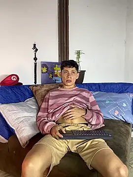 Snapshot of elfernh chatting on October 2025 05:08:02 AM elfernh online show from October 2025 05:08:02 AM