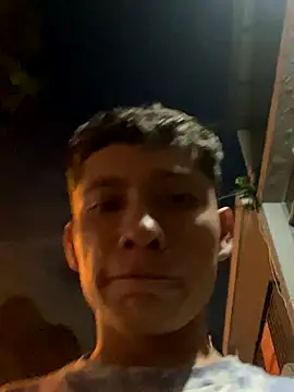 Snapshot of elfernh chatting on October 2025 11:16:01 PM elfernh online show from October 2025 11:16:01 PM