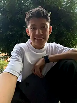 Snapshot of elfernh chatting on October 2025 10:48:02 PM elfernh online show from October 2025 10:48:02 PM