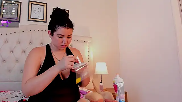 cristhi esterling online show from October 2025 12:27:01 PM