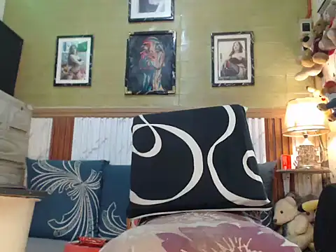 Snapshot of Safirabella_Anica69 chatting on February 2026 10:15:02 PM Safirabella Anica69 online show from February 2026 10:15:02 PM