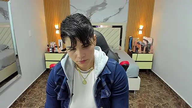 KAROLLJONES1 online show from October 2025 07:58:02 PM