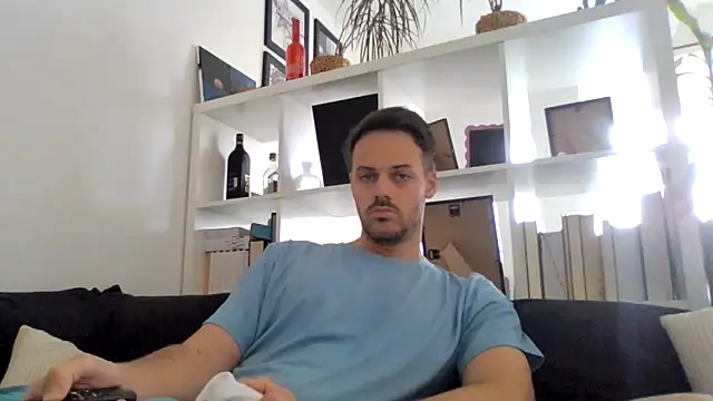 Snapshot of bigcockjohnxxxxx chatting on October 2025 12:17:02 PM bigcockjohnxxxxx online show from October 2025 12:17:02 PM