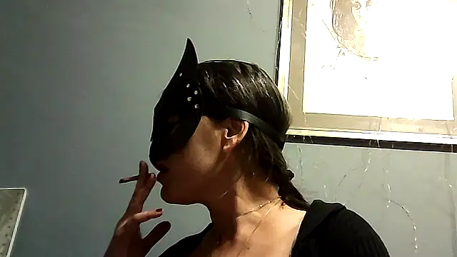 vanitafalcao online show from November 2025 06:21:01 PM