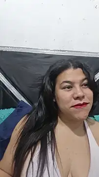 ALMAWHITE online show from December 2025 12:35:02 PM