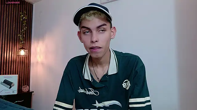 Room 69x online show from February 2026 02:16:02 PM