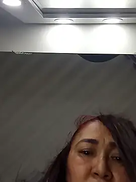 linda luna29 online show from May 2026 05:23:02 PM