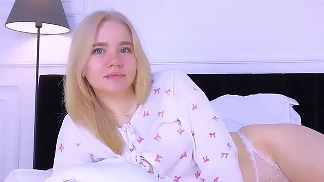 ANNABELLE LU online show from October 2025 02:23:02 AM