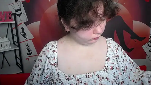 Snapshot of NeonilaLisova chatting on November 2025 06:12:01 AM NeonilaLisova online show from November 2025 06:12:01 AM