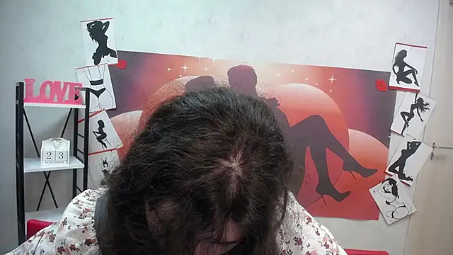 Snapshot of NeonilaLisova chatting on November 2025 06:16:02 AM NeonilaLisova online show from November 2025 06:16:02 AM