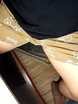 Snapshot of MinhTuan2002 chatting on September 2025 09:37:01 PM MinhTuan2002 online show from September 2025 09:37:01 PM