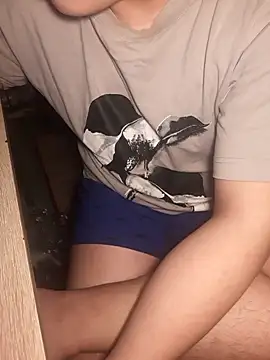 Snapshot of MinhTuan2002 chatting on September 2025 06:34:01 PM MinhTuan2002 online show from September 2025 06:34:01 PM