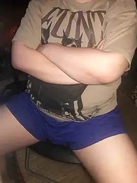 Snapshot of MinhTuan2002 chatting on October 2025 09:35:01 PM MinhTuan2002 online show from October 2025 09:35:01 PM