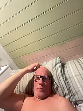 Snapshot of philefc chatting on January 2026 09:30:02 PM philefc online show from January 2026 09:30:02 PM