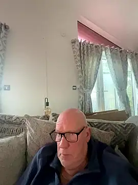 Snapshot of philefc chatting on January 2026 10:20:01 AM philefc online show from January 2026 10:20:01 AM