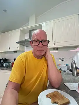 Snapshot of philefc chatting on January 2026 09:13:01 AM philefc online show from January 2026 09:13:01 AM