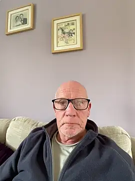 Snapshot of philefc chatting on February 2026 02:05:01 PM philefc online show from February 2026 02:05:01 PM