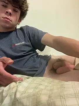 Snapshot of lil_dick_wonder chatting on October 2025 05:43:02 AM lil dick wonder online show from October 2025 05:43:02 AM