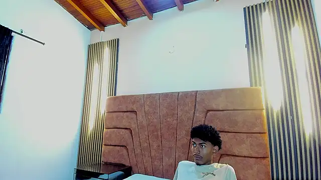 FYKMOR 1 online show from November 2025 07:35:02 PM