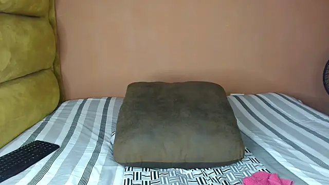 SexxyAddiict online show from February 2026 12:36:01 PM