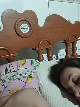 Snapshot of thequestiontrad chatting on December 2025 07:03:02 AM thequestiontrad online show from December 2025 07:03:02 AM