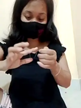 Snapshot of Sweet_Bindika07 chatting on October 2025 03:29:02 PM Sweet Bindika07 online show from October 2025 03:29:02 PM