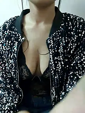 KARISHMA-STRIP online show from October 2025 05:54:02 PM