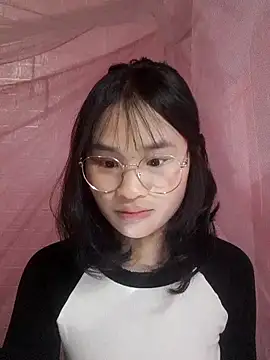 saronla 03 online show from February 2026 09:33:01 PM