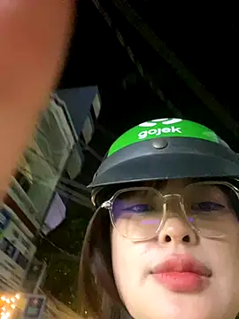 Snapshot of __BabyShowPublic__ chatting on November 2025 03:32:02 PM BabyShowPublic online show from November 2025 03:32:02 PM